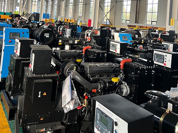 源头工厂直供，聚力出海赋能，批量出口津巴布韦3柜柴油发电机组