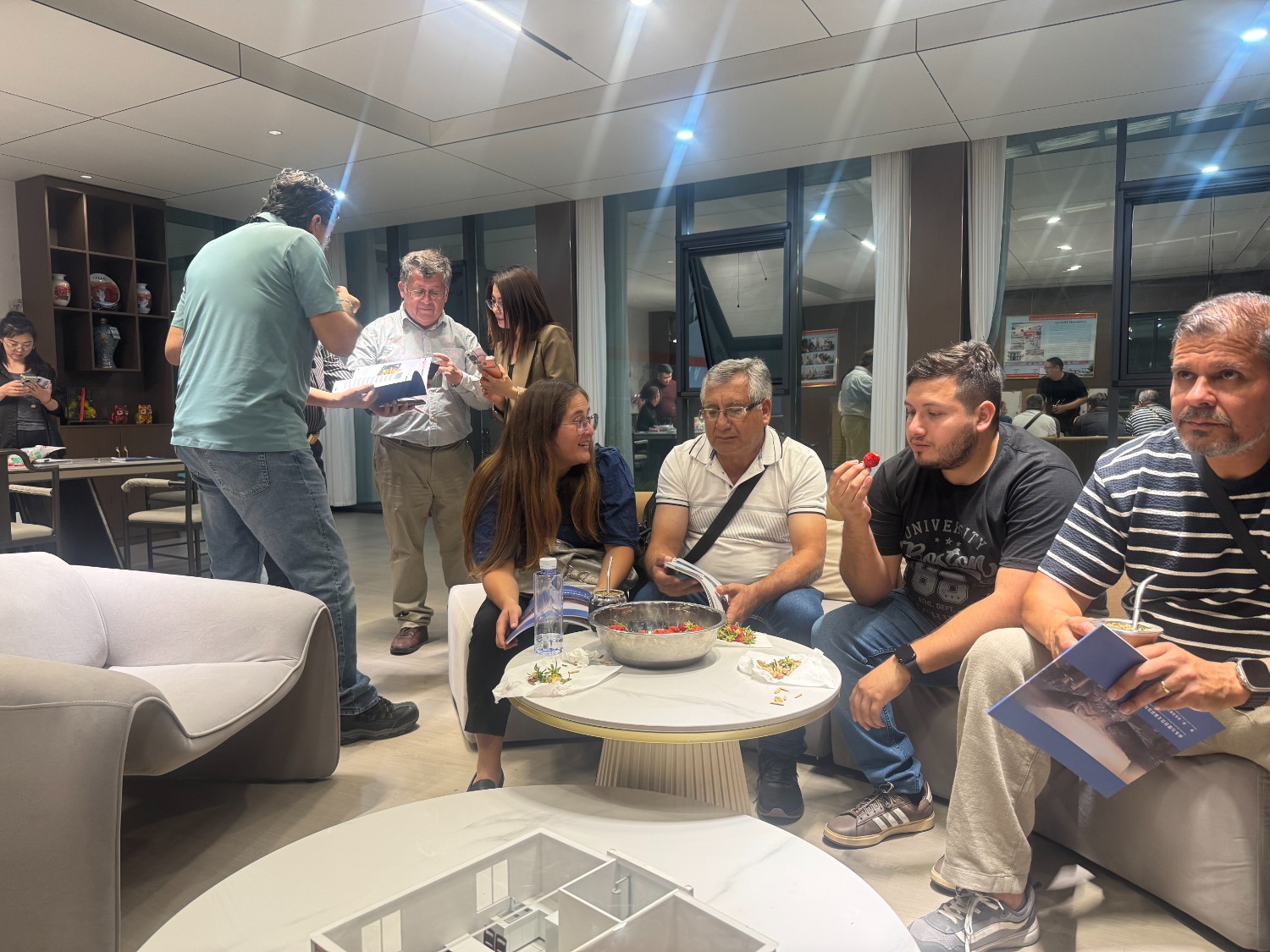 山东东立昇动力设备有限公司热烈欢迎南美矿业老板一行莅临考察